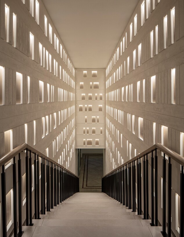 שרתון גרנד שרתון גרנד