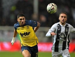 (Photo by DAVID PINTENS / BELGA MAG / Belga / AFP via Getty Images (צילום: ספורט 5)