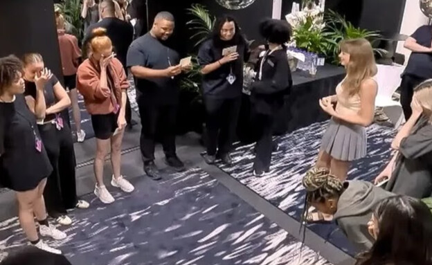 טיילור סוויפט מחלקת בונוס עצום לעובדים