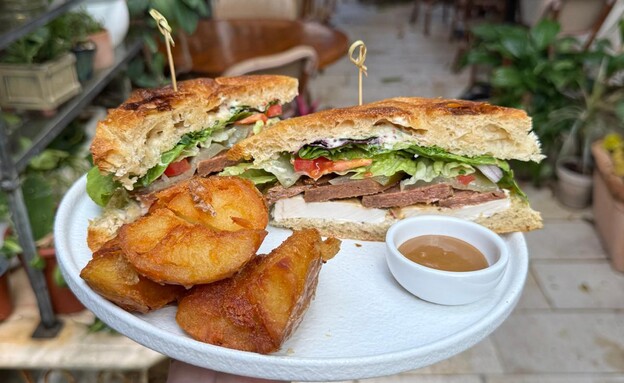 בראנצ' חדש במשק ברזילי. עיקרית מס' 1, כריך קורנביף בראנצ' חדש במשק ברזילי. עיקרית מס' 1, כריך קורנביף