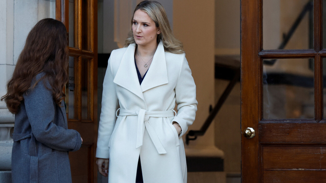 שרת החוץ וההגנה של אירלנד הלן מקנטי שרת החוץ וההגנה של אירלנד הלן מקנטי