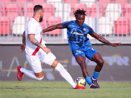 קורטז. שחקן הסיבוב (מאור אלקסלסי)