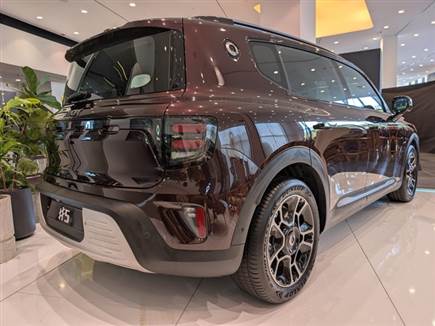 סמאט #5 - רכב פנאי גדול, D-SUV עם 5 מושבים ותא מטען ענק סמאט #5 - רכב פנאי גדול, D-SUV עם 5 מושבים ותא מטען ענק