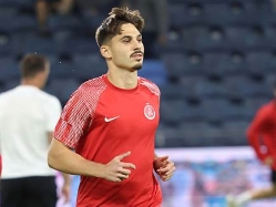 סידר דמי סולידריות לב"ש ואשדוד. בנימין (דני מרון) (צילום: ספורט 5)