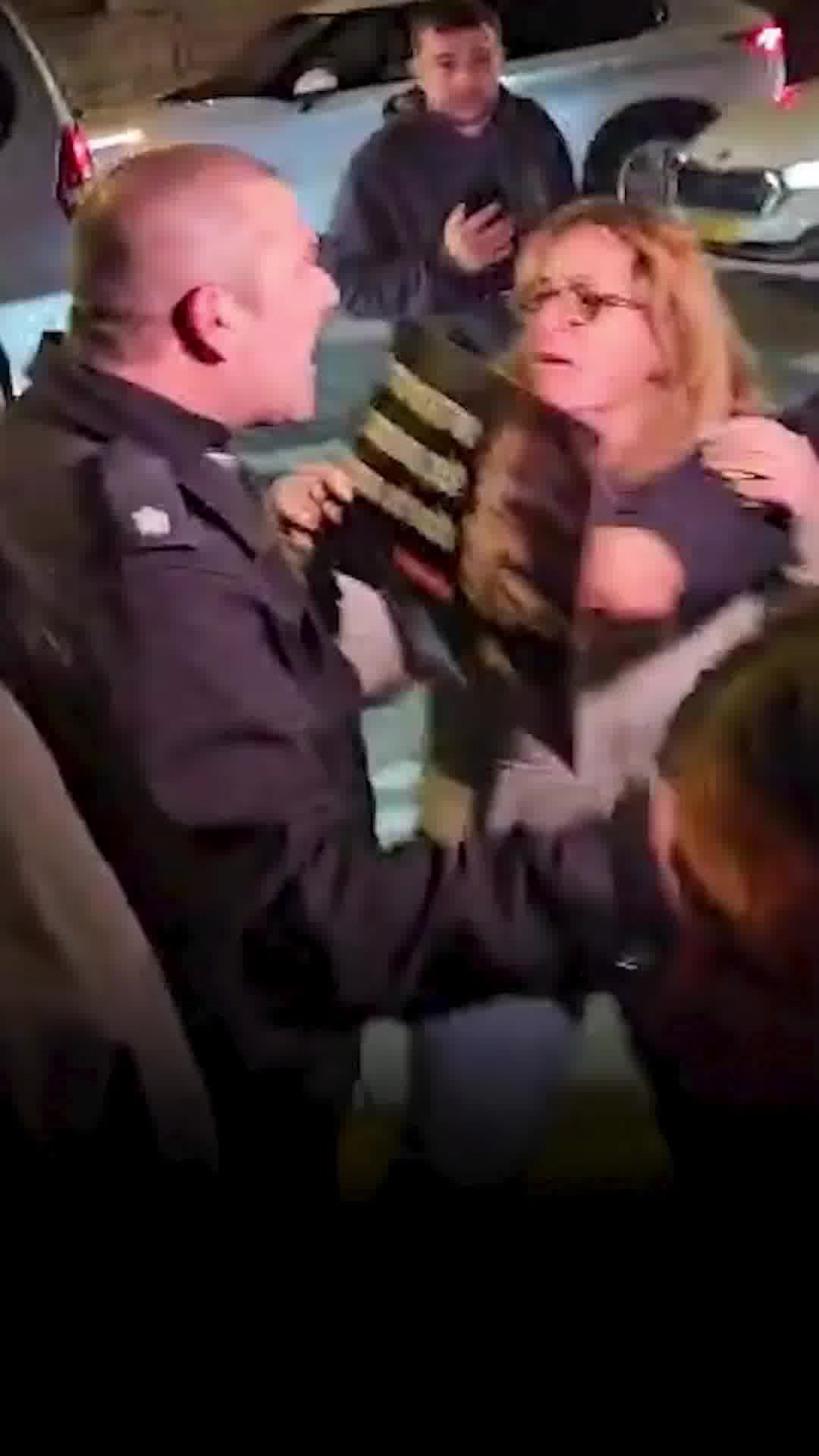 "תיישרו קו - תדחפו את כולם": עימות בין משפחות שכולות לבין שוטרים, סמוך למעון רה"מ