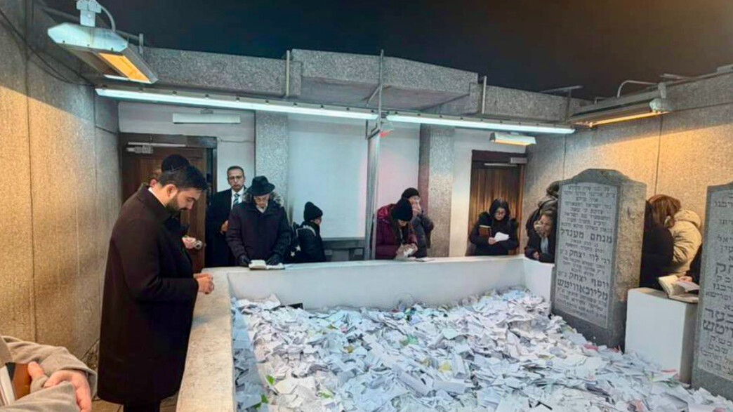 זוהרן ממדאני בקברו של הרבי מלובביץ' זוהרן ממדאני בקברו של הרבי מלובביץ'