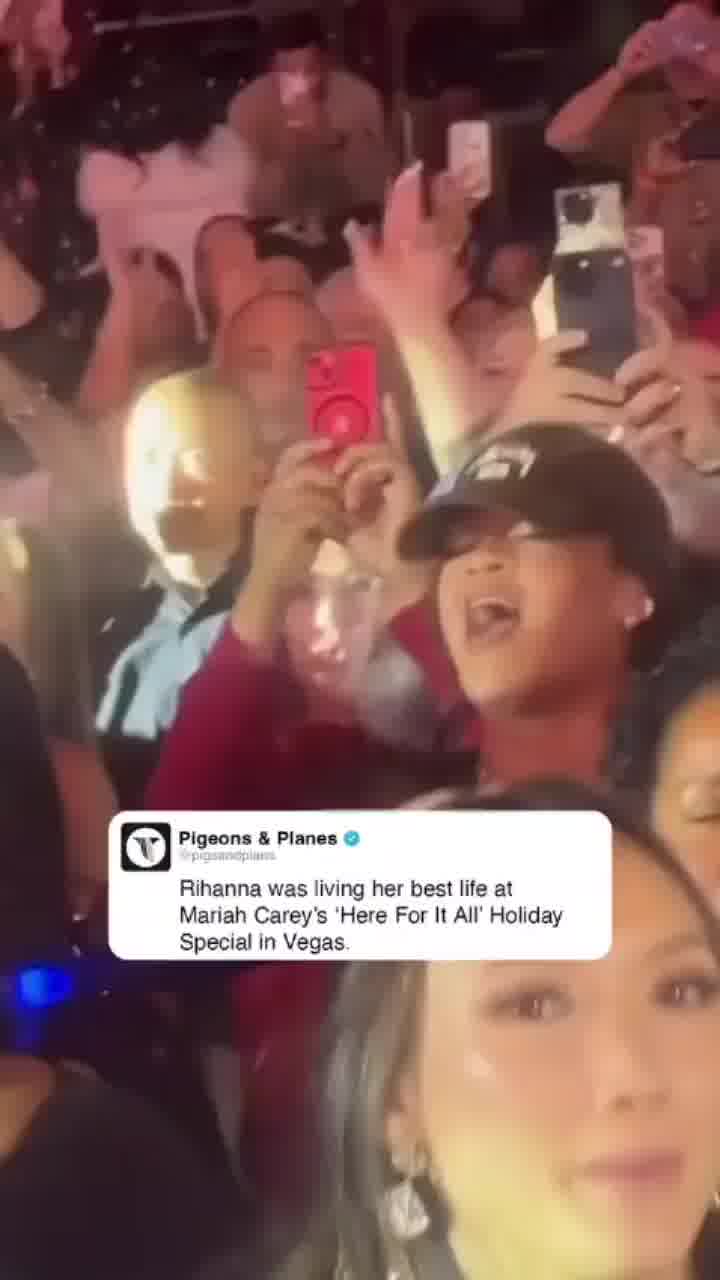 ריהאנה, מריה קארי וכריסמס. מה עוד צריך בחיים?