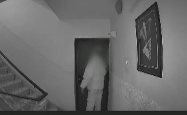 תיעוד החשוד בניסיון החטיפה בבאר שבע תיעוד החשוד בניסיון החטיפה בבאר שבע