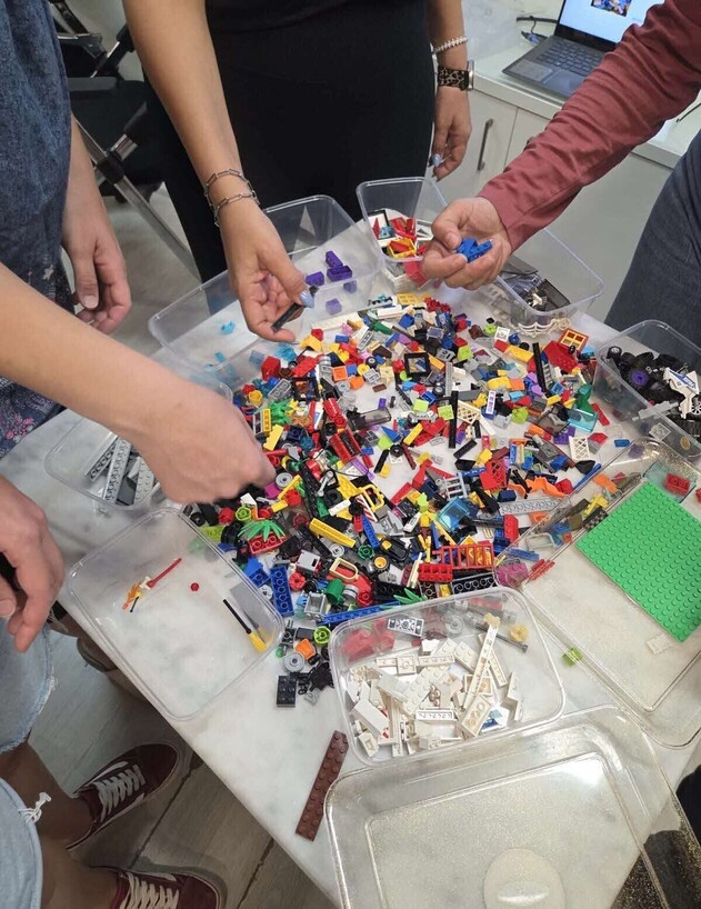 לגו הורים לגו הורים