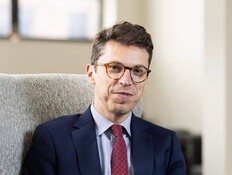 מדען גרעין מ-MIT נורה למוות בפתח ביתו