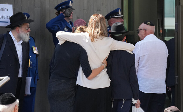 הלווייתו של הרב אלי שלנגר ז"ל באוסטרליה