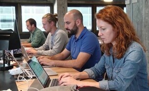 המשרות החדשות ב-AI (צילום: gemini)