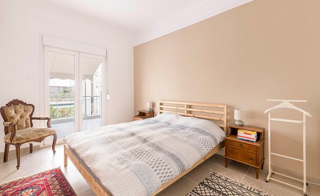 דירה באתונה ענבר בן צבי נורית נועה ירון 