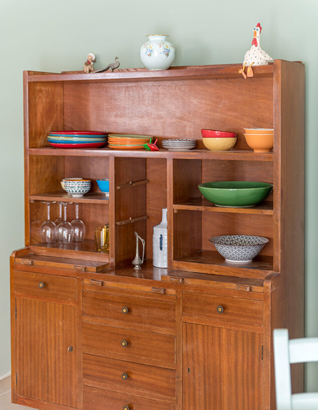 דירה באתונה ענבר בן צבי נורית נועה ירון ג 