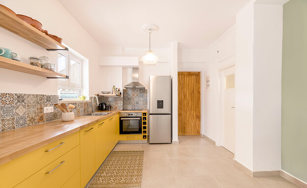 דירה באתונה ענבר בן צבי נורית נועה ירון 