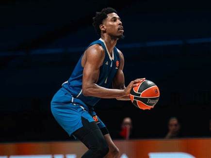 מכבי ת&ldquo;א הרשימה בדקות רבות (Dubai Basketball)