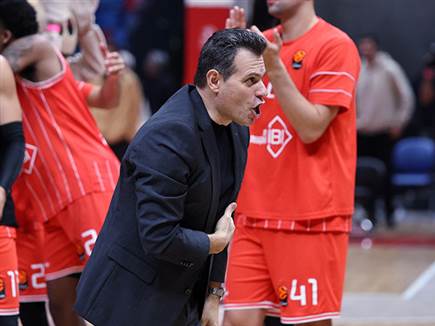 וגם איטודיס חייך בסיום (אלן שיבר)