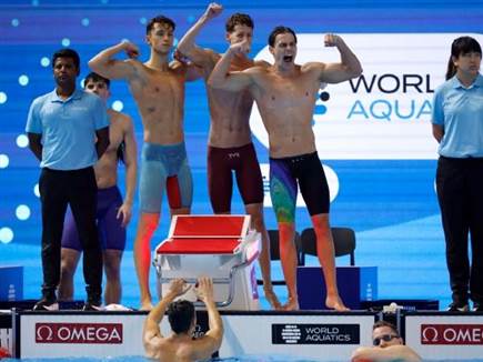 (סימונה קסטרווילארי) (סימונה קסטרווילארי)