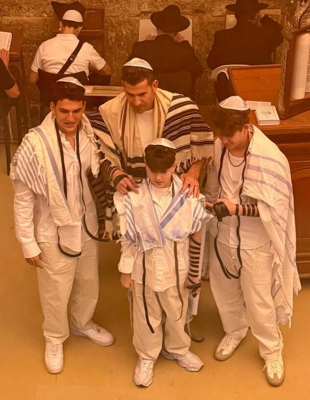 הבר מצווה של הבן של סנדרה רינגלר ושגב משה הבר מצווה של הבן של סנדרה רינגלר ושגב משה