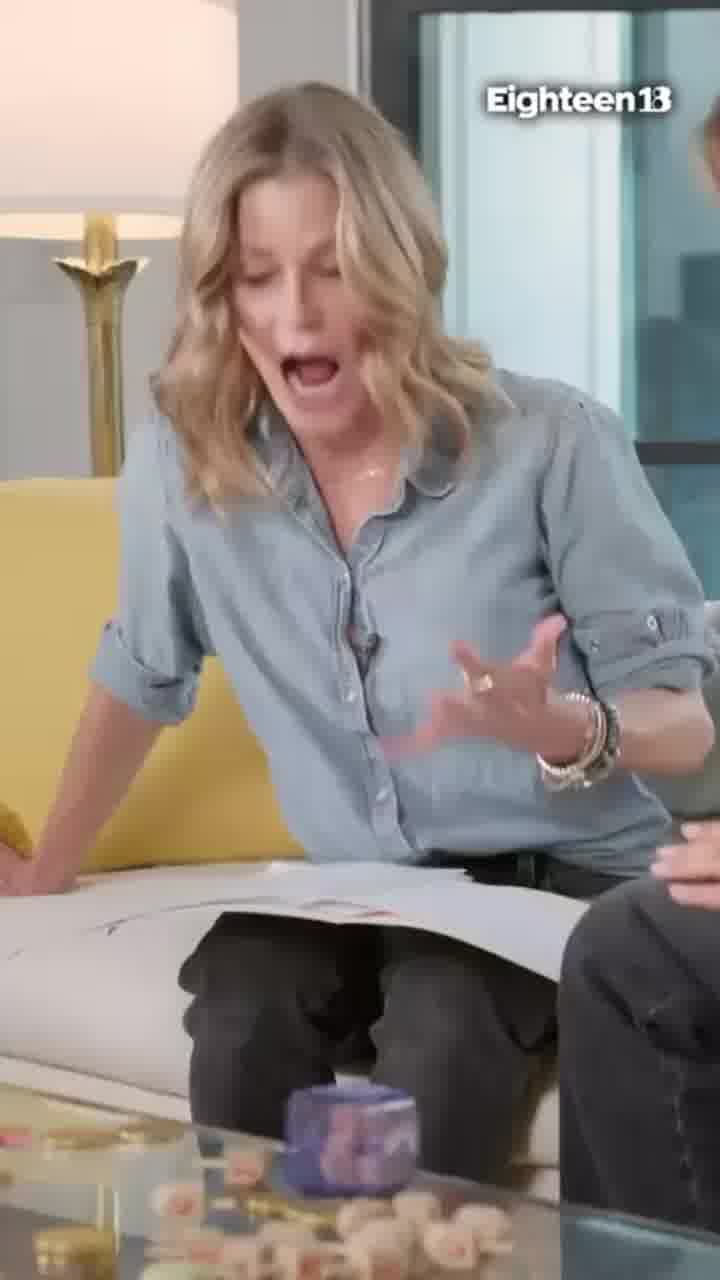 נועה תשבי הדליקה נר חמישי יחד עם כוכבת ״משפחה מודרנית״ ג׳ולי בואן