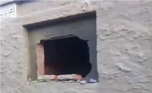 הקבר שנמצא פתוח במצרים