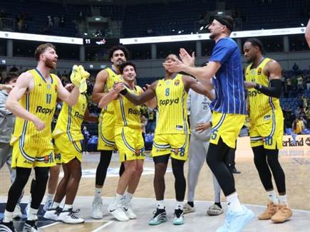 החגיגות בסיום (דני מרון)