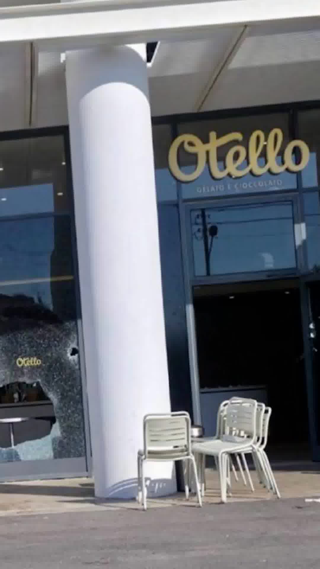 רעולי פנים השחיתו לפנות בוקר גלידרייה בהרצליה - ככל הנראה בגלל שהייתה פתוחה בשבת
