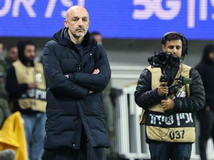 לאזטיץ` עצבני (אלן שיבר) (צילום: ספורט 5)