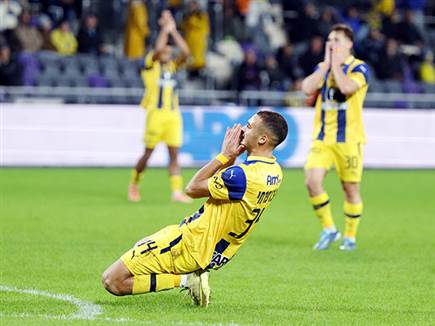 לאזטיץ` מאמין באבו פרחי (אלן שיבר) (צילום: ספורט 5)