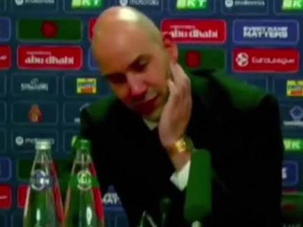 רק 14 שניות: צפו במסיבת העיתונאים המוזרה