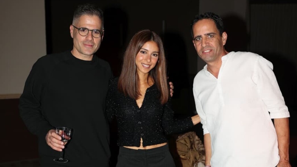 עדי זריפי, אלמוג בוקר, גדעון אוקו