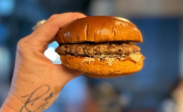 הסמאשבורגר הקדוש שעולה 32 שקל