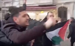 איסטנבול: יהודים הותקפו בדרך להדלקת נרות