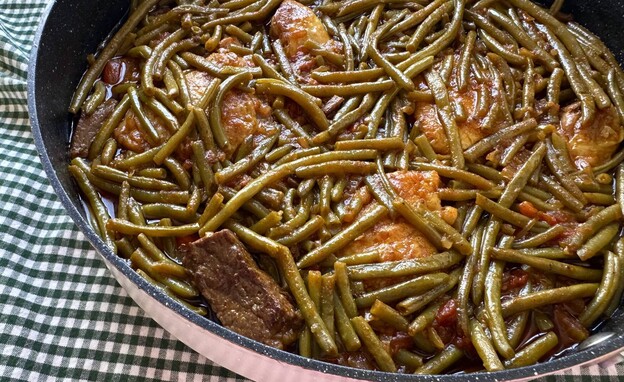 תבשיל שפונדרה עם שעועית ירוקה