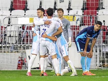 &ldquo;יורדת בטוחה? תחשבו שוב&ldquo; (קובי אליהו) (צילום: ספורט 5)