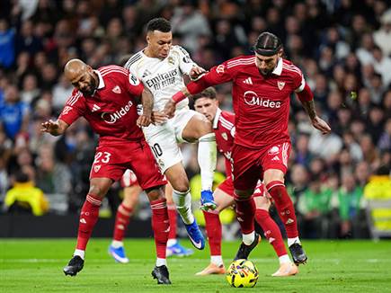 אך סביליה לא ויתרה (Angel Martinez/Getty Images)