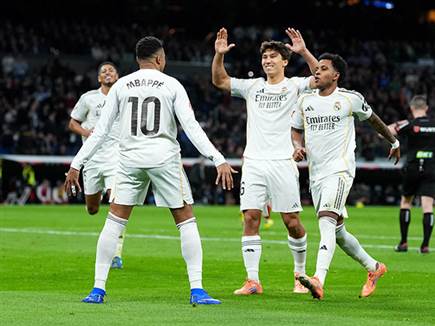 ואמבפה השווה שיא של רונאלדו עם מחווה לפורטוגלי (Angel Martinez/Getty Images)