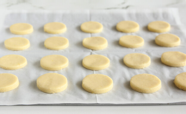 עוגיות זהות בגודלן