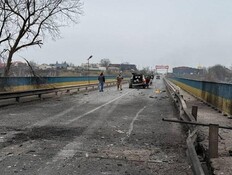 הגשר הופצץ, מאות ישראלים לא יכלו להגיע לטיסה