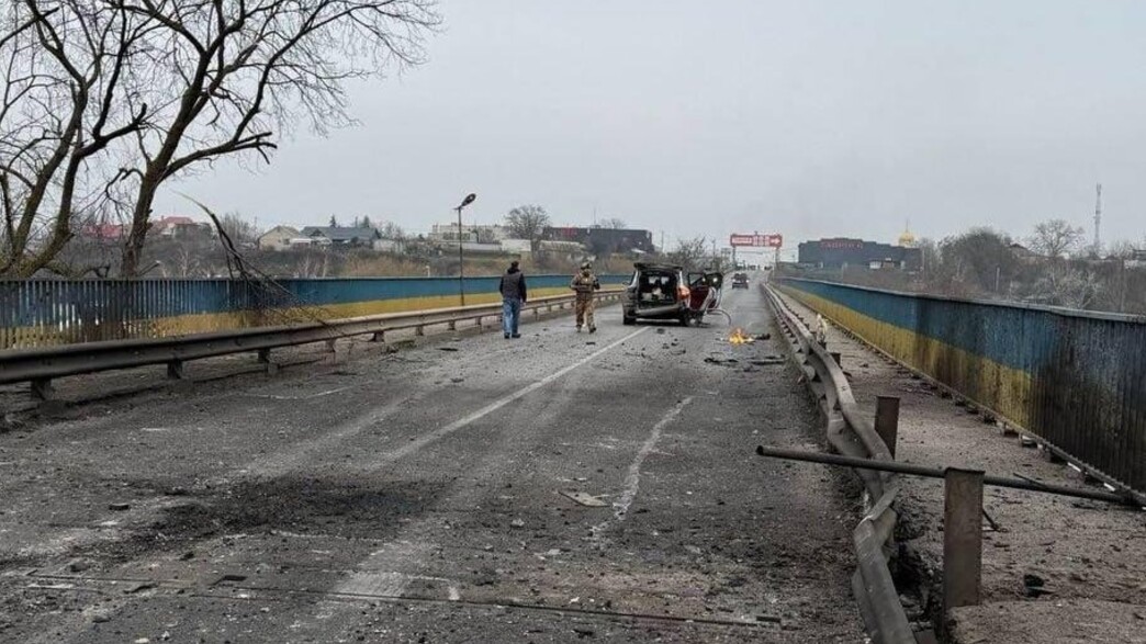 הגשר שהופצץ באודסה בדרך לגבול
