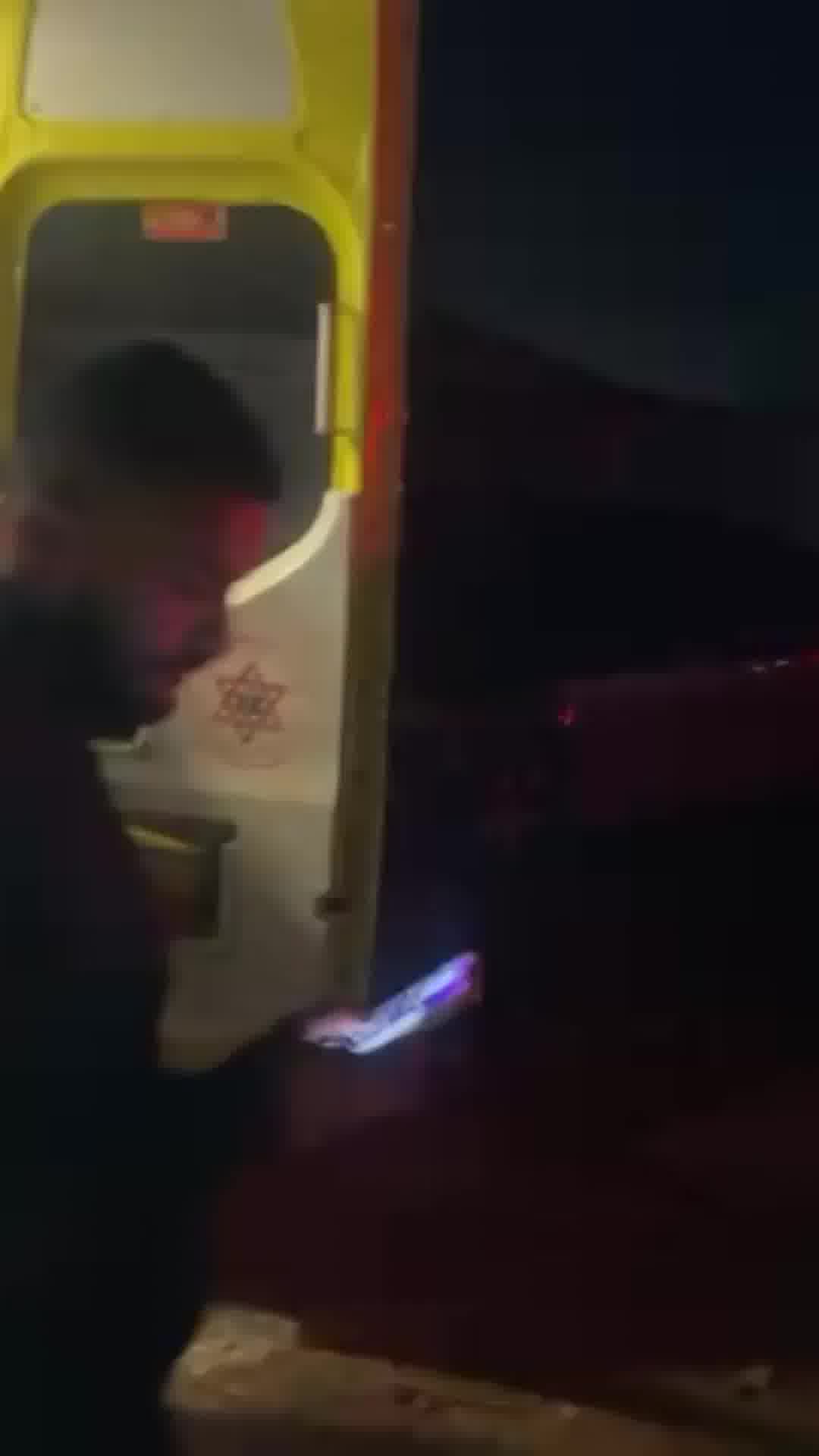 שישה נוסעים, בהם שניים במצב קשה, נפגעו בתאונה בכביש 437 סמוך לעלמון