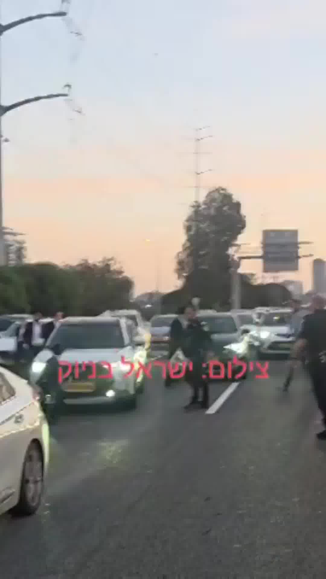 הפגנת הפלג הירושלמי בכביש 4 לכיוון צפון