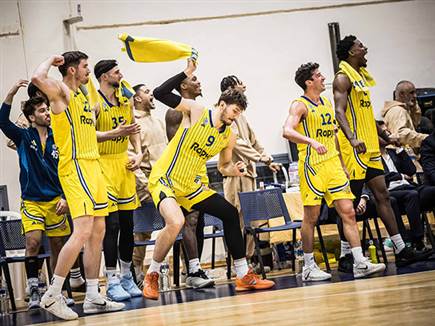 (עודד קרני) (צילום: ספורט 5)