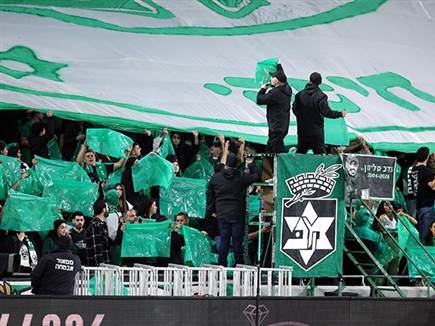 סמי עופר עלה לעוד משחק גדול (צילום: אלן שיבר)