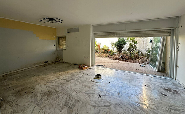 בית תהילה גור מבט לגינה לפני 