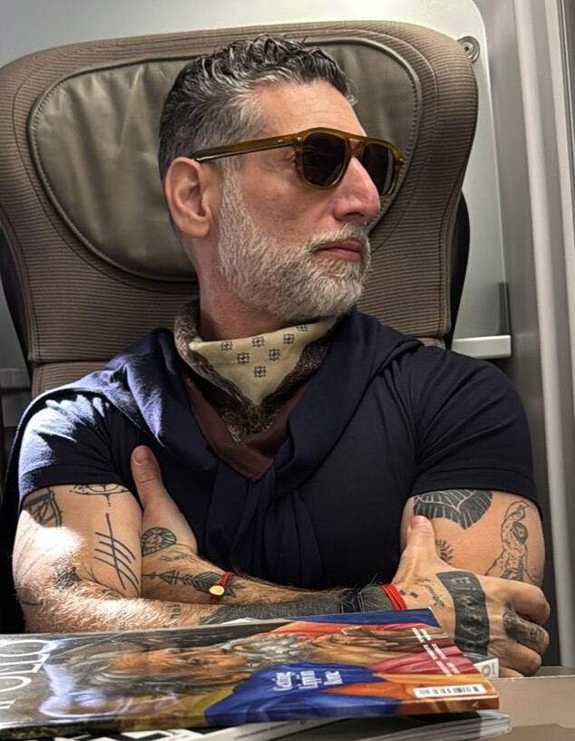 אסף גרניט בלונדון