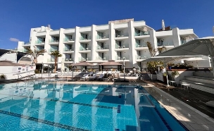 בריכת מלון הריף אילת  (צילום: דניאל ארזי)