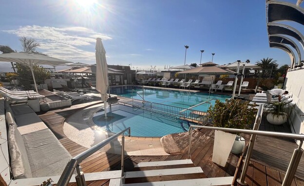 בריכה מלון הריף אילת 