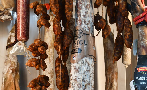 חודש צרפת בהלנה