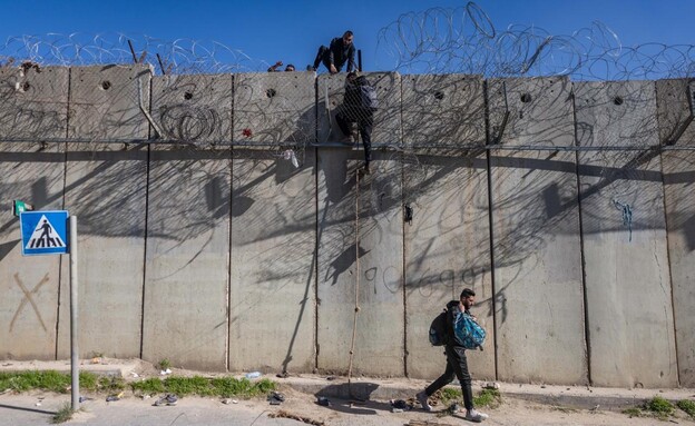 שב"חים חוצים את הגדר לירושלים